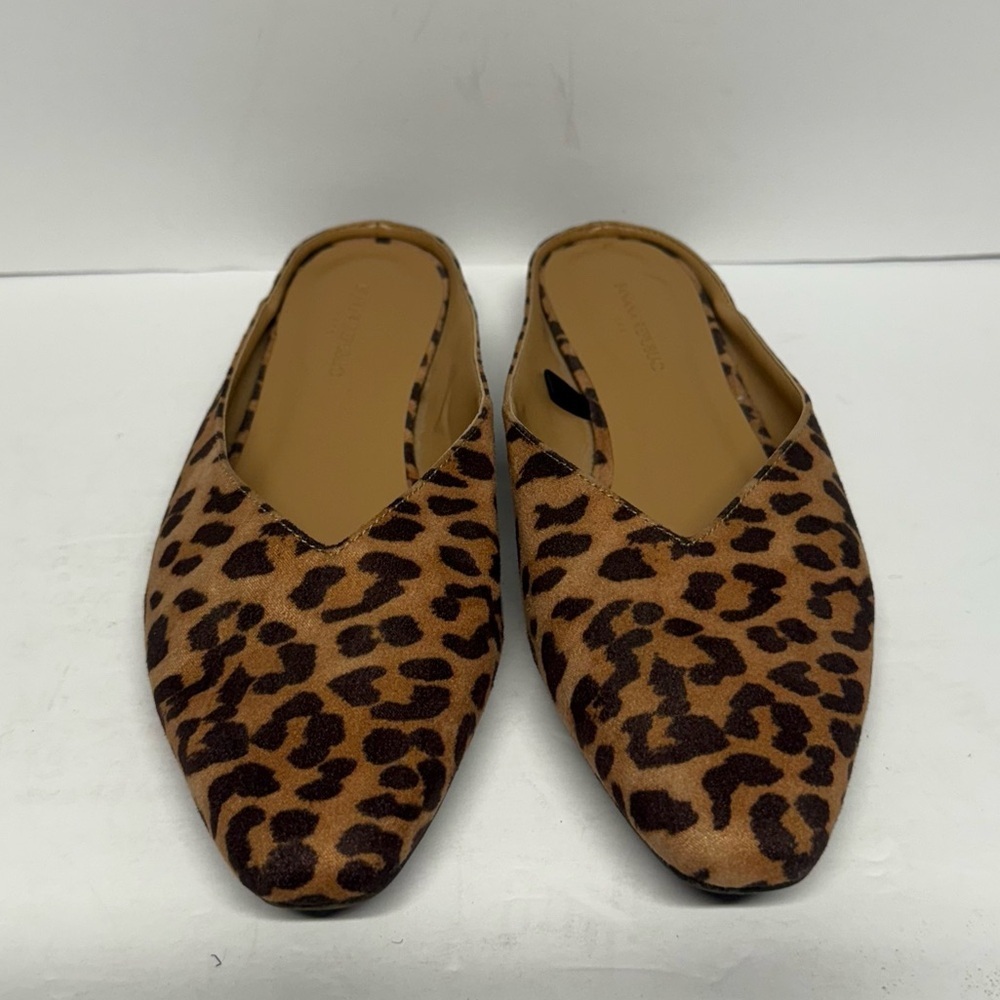 Banana Republic Flats Low Heel Cheetah Print Mules Slide On Shoes Women’s Size 6 - Picture 6 of 11